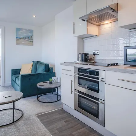 Oasis - 2 Bedroom Apartment - Ocean Breeze Port Eynon Exterior foto