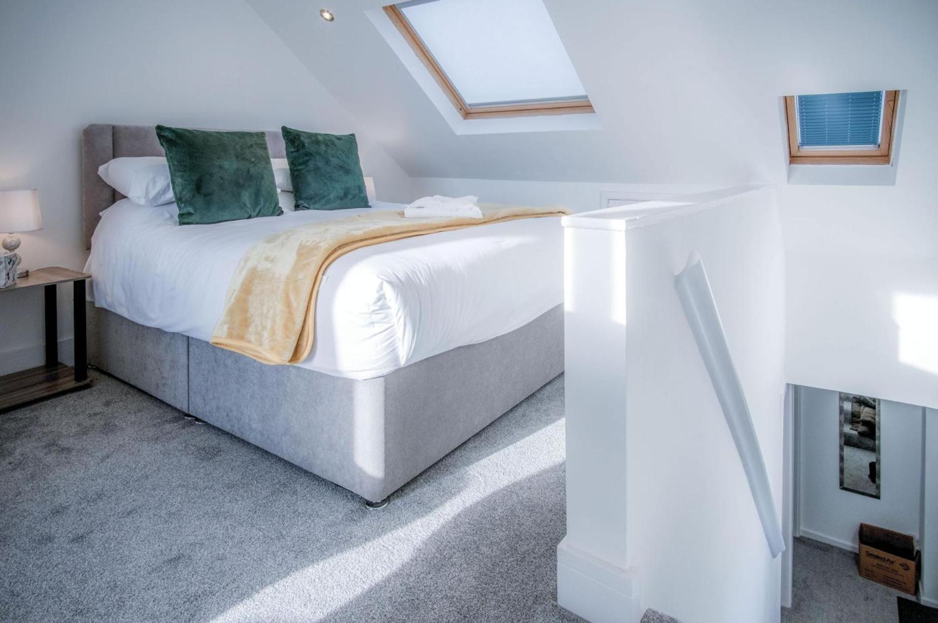 Oasis - 2 Bedroom - Ocean Breeze