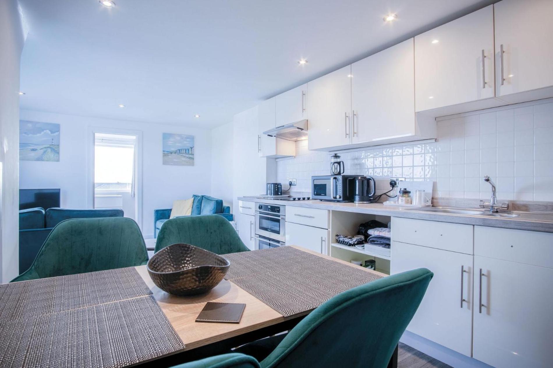 Oasis - 2 Bedroom - Ocean Breeze Port-Eynon