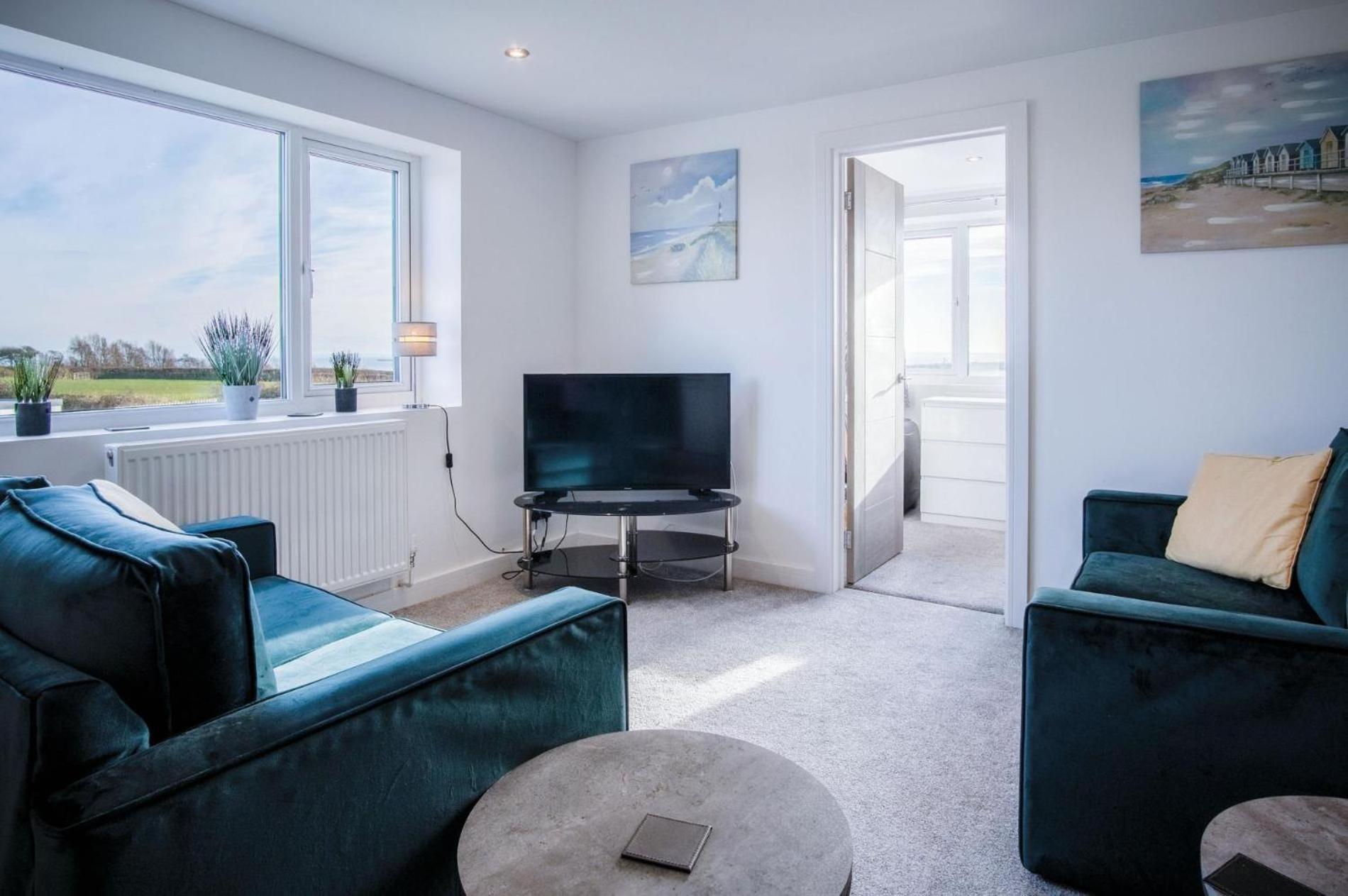 Oasis - 2 Bedroom - Ocean Breeze
