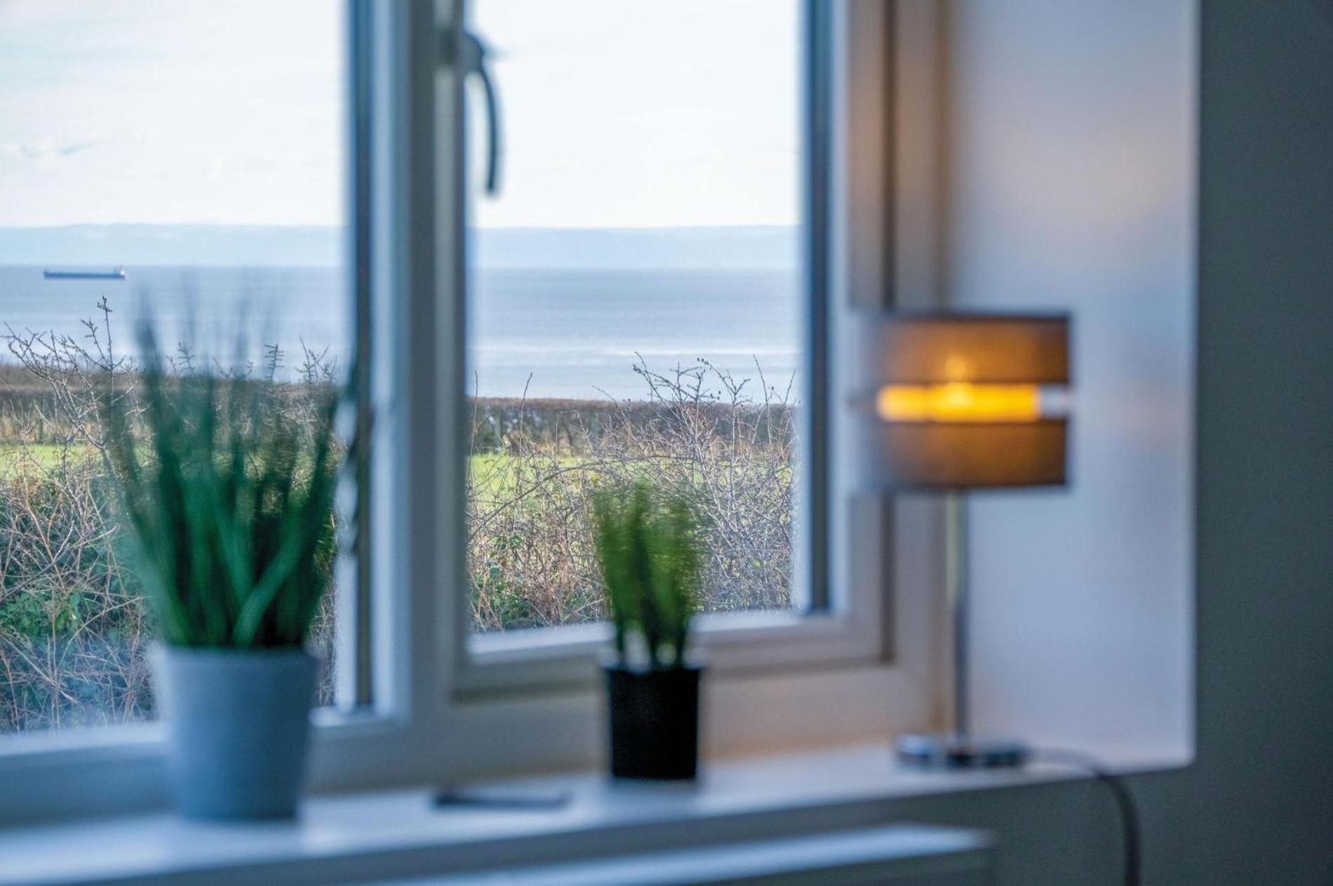 Oasis - 2 Bedroom - Ocean Breeze Apartment